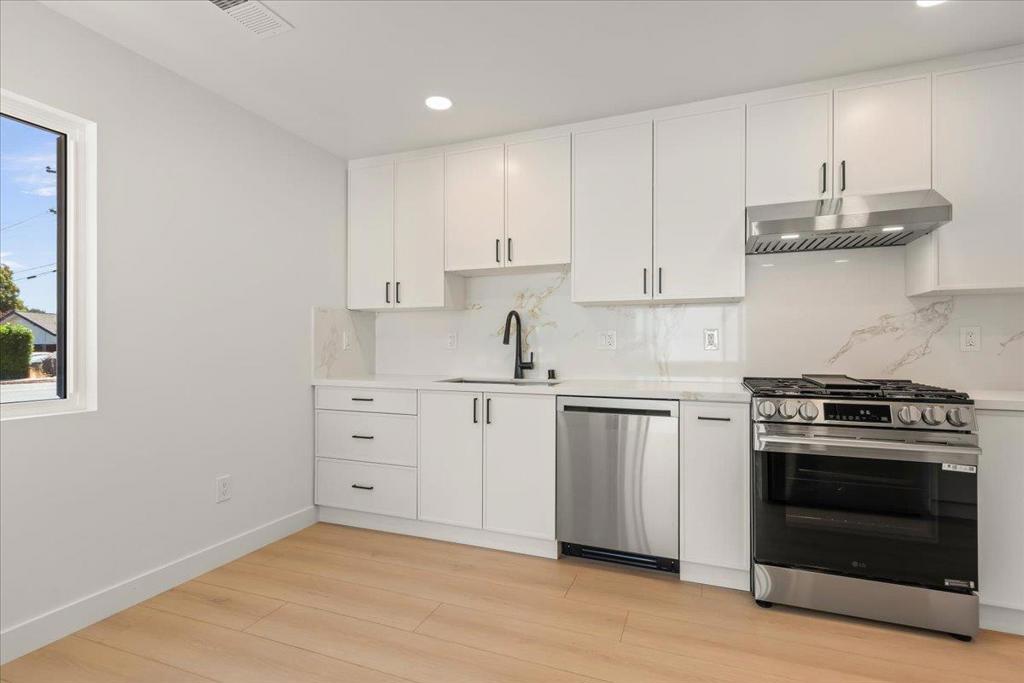 381 N Leigh Avenue Property Photo 26