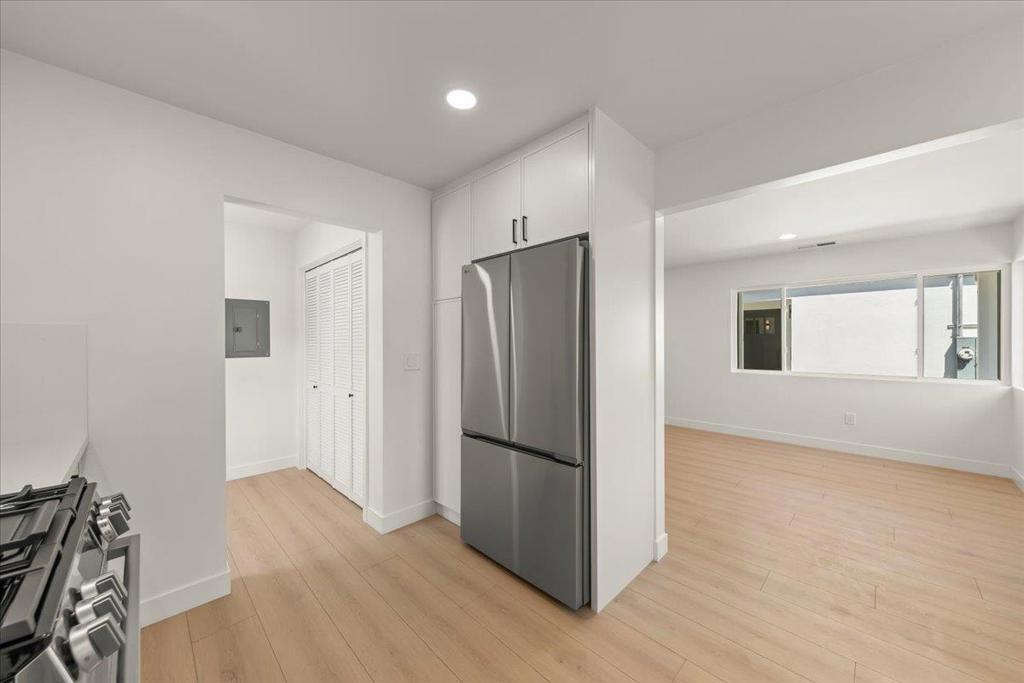 381 N Leigh Avenue Property Photo 28