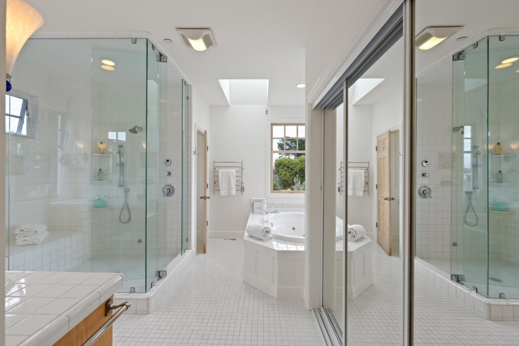2 Alameda Avenue Property Photo 38