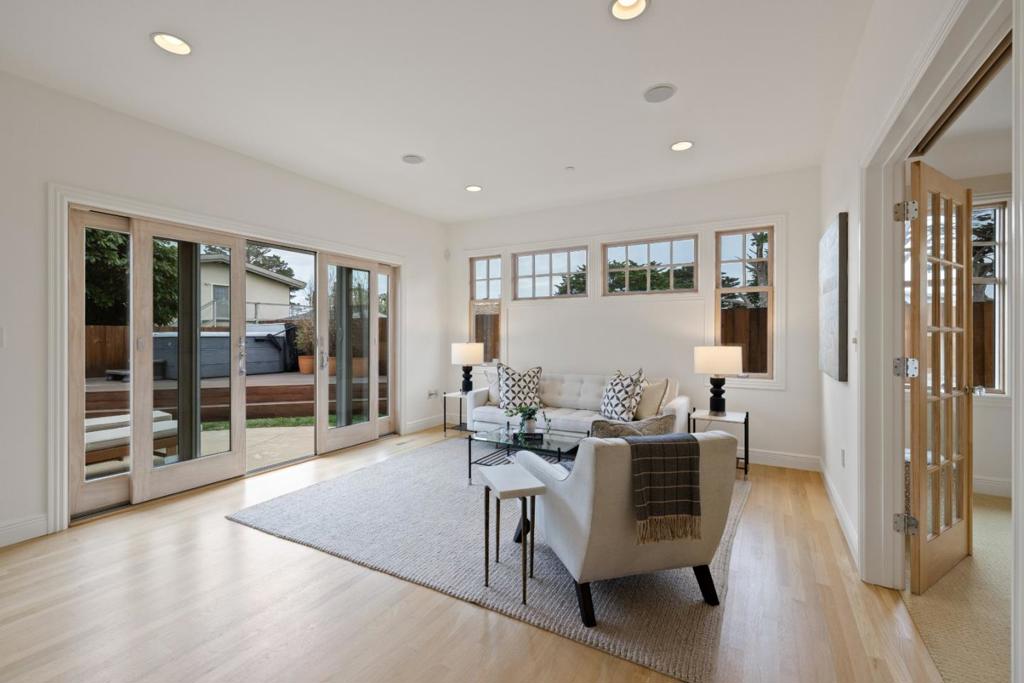 2 Alameda Avenue Property Photo 42