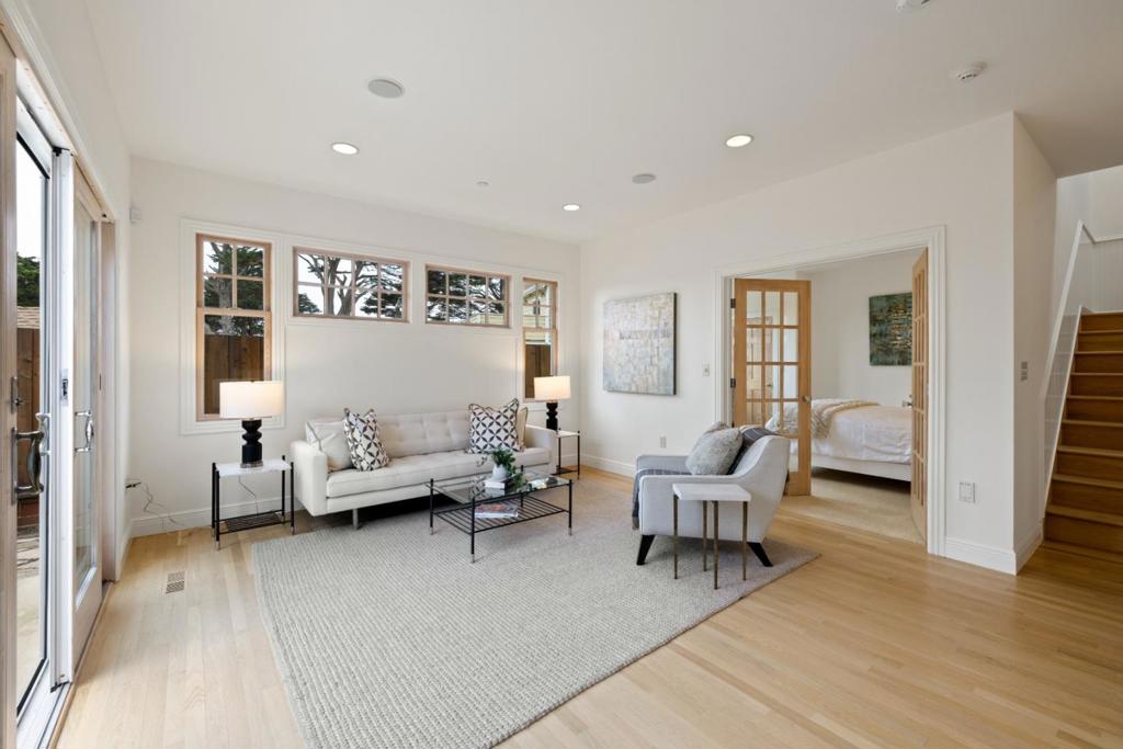 2 Alameda Avenue Property Photo 43