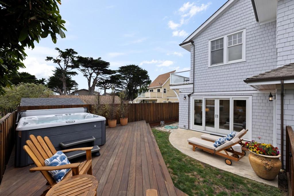 2 Alameda Avenue Property Photo 53