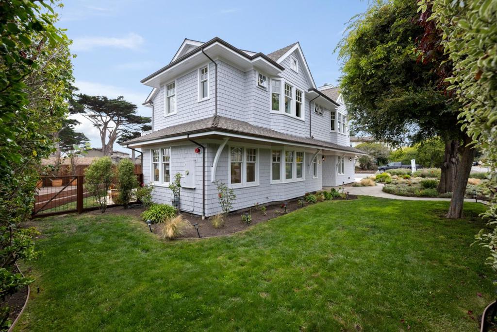 2 Alameda Avenue Property Photo 55