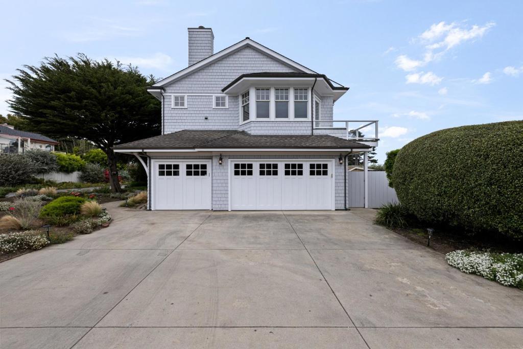 2 Alameda Avenue Property Photo 57