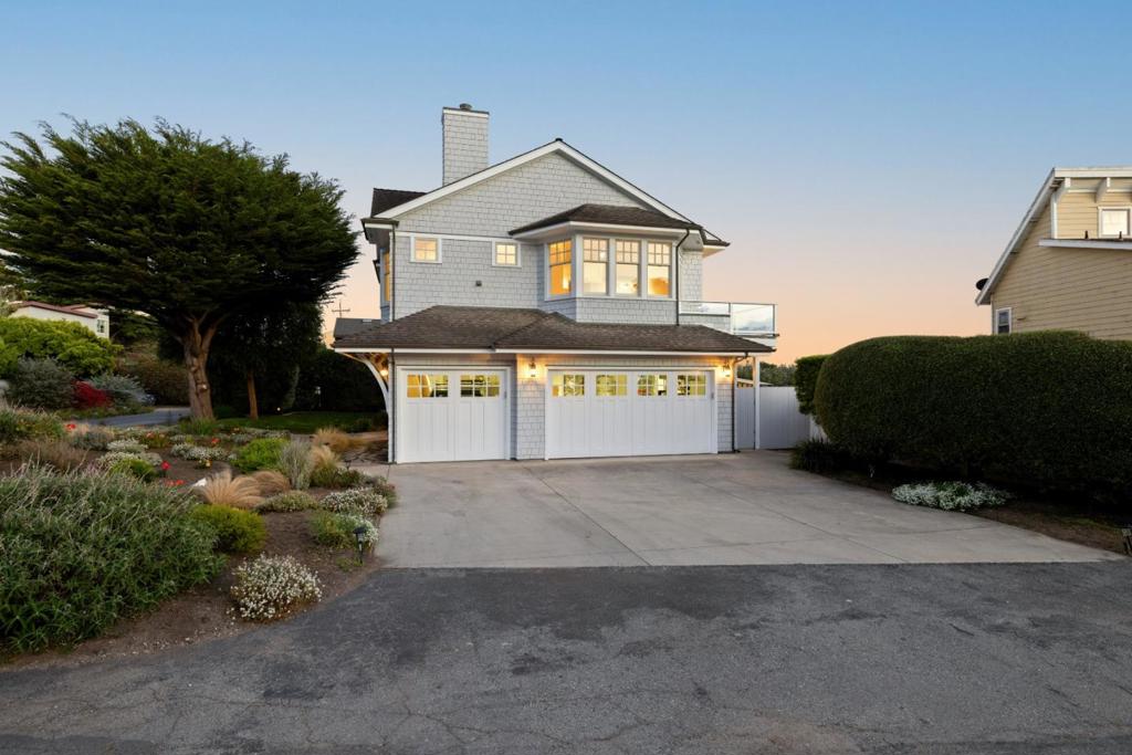 2 Alameda Avenue Property Photo 68