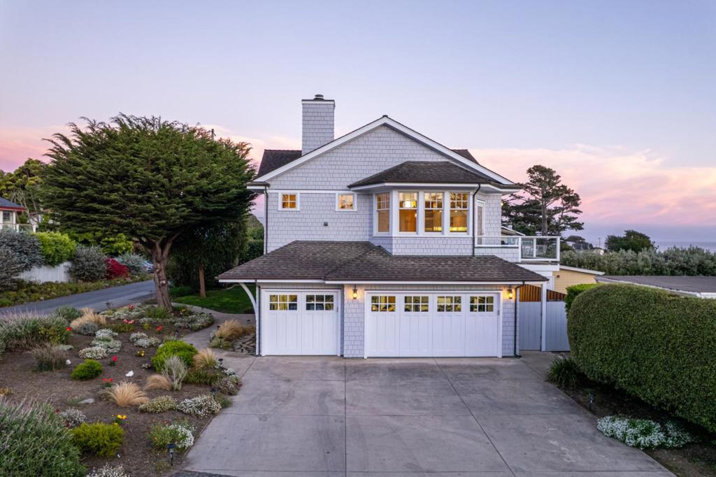 2 Alameda Avenue Property Photo 82