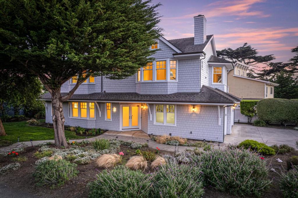 2 Alameda Avenue Property Photo 85
