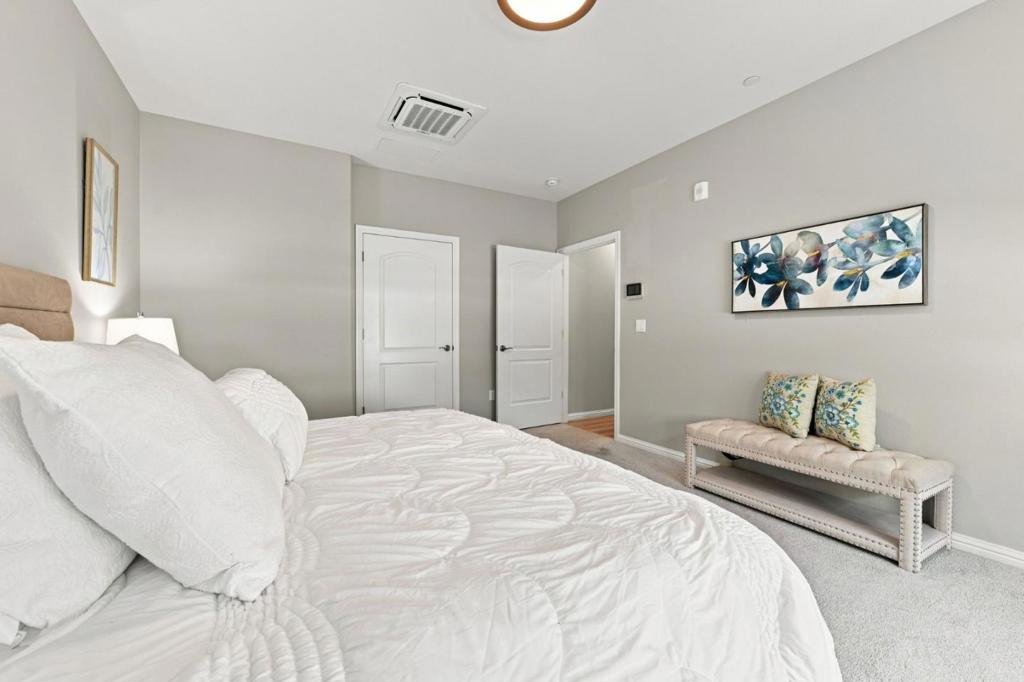 220 Waters Park Circle 101 Property Photo 16