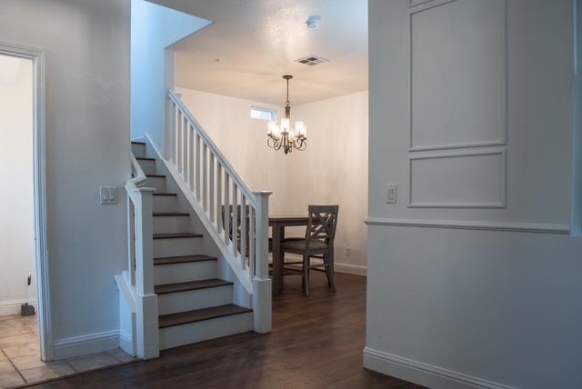 976 Whitehall Lane Property Photo 3