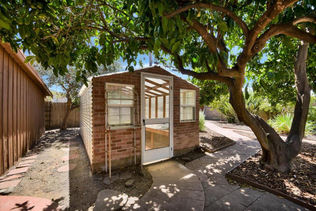 1862 Homestead Road Property Photo 10