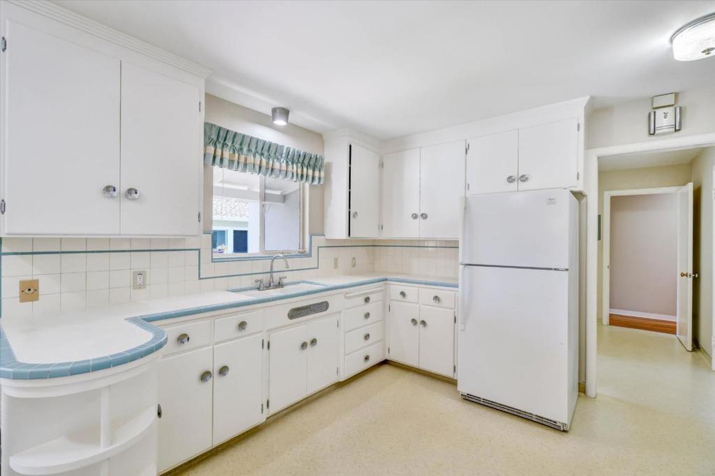 1862 Homestead Road Property Photo 23