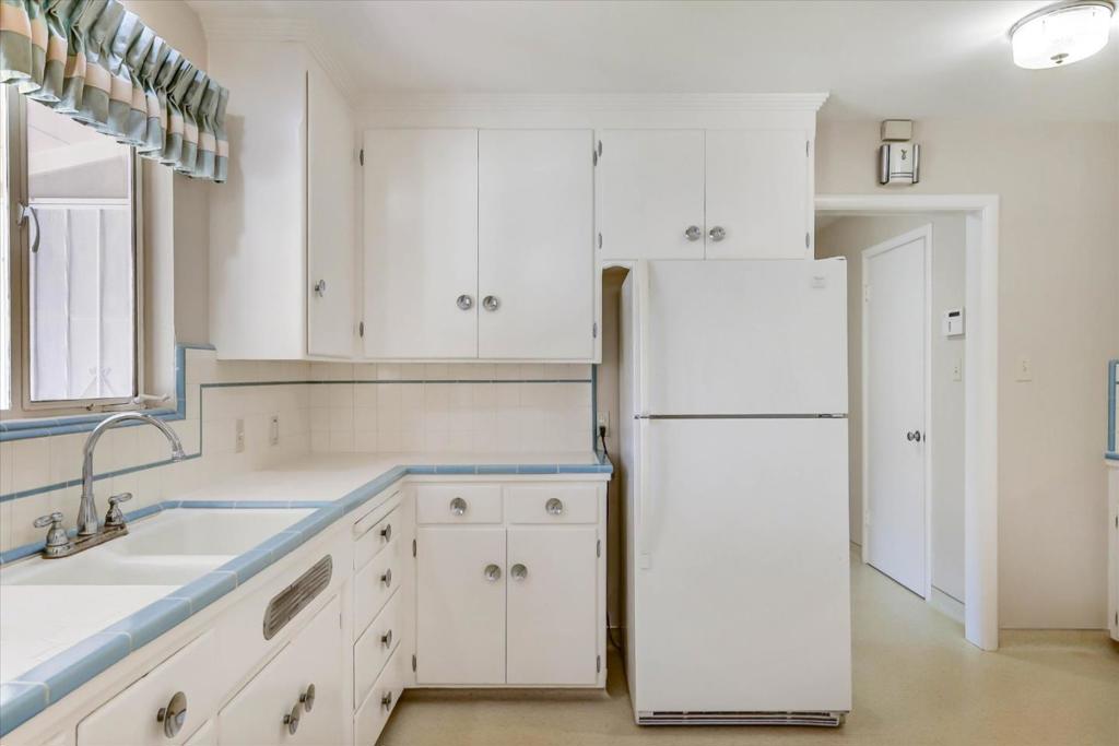1862 Homestead Road Property Photo 25