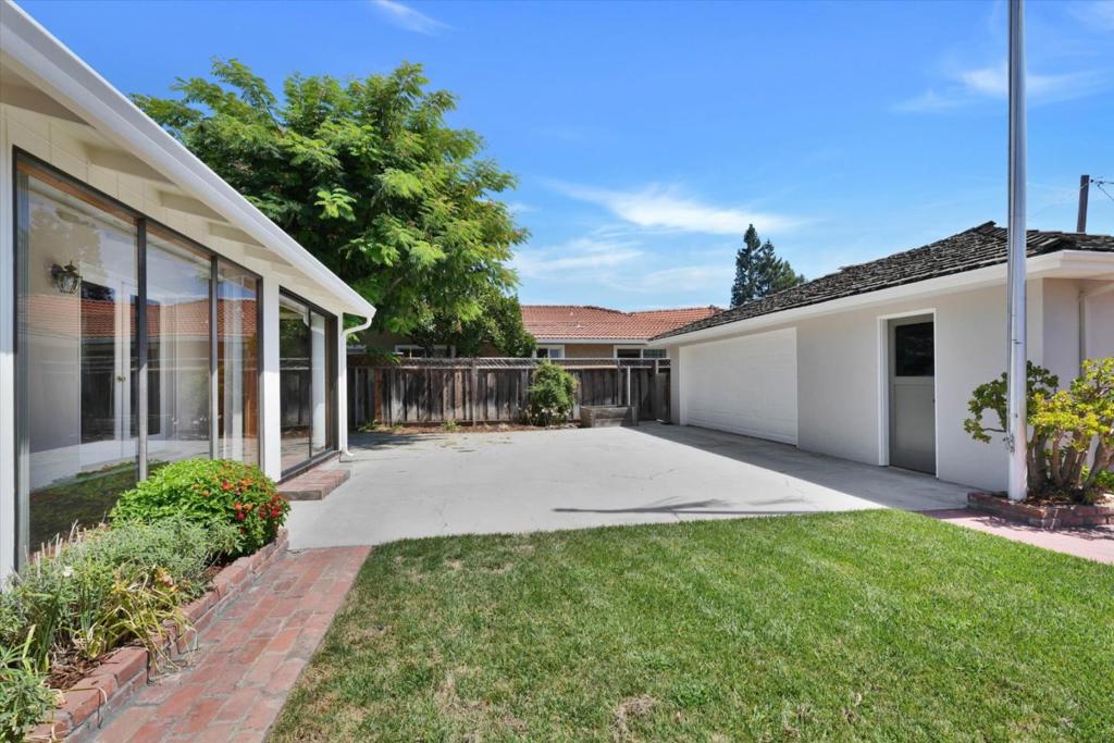 1862 Homestead Road Property Photo 43