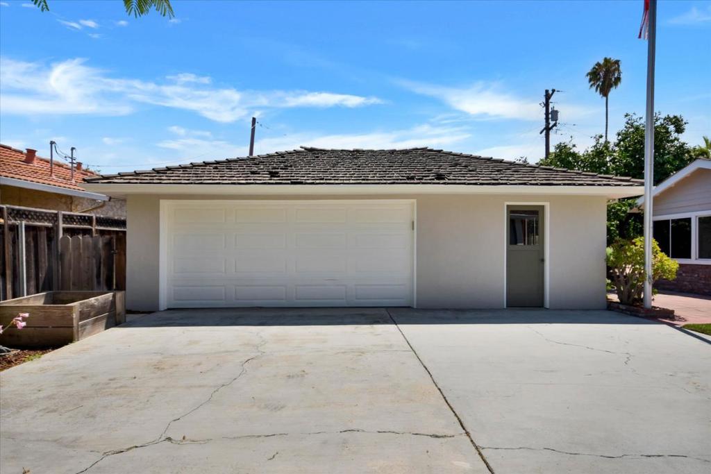1862 Homestead Road Property Photo 44