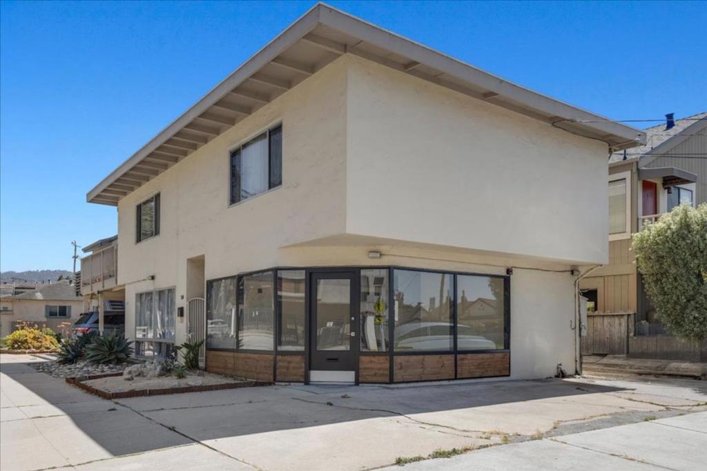 500 Sloat Avenue Property Photo 1