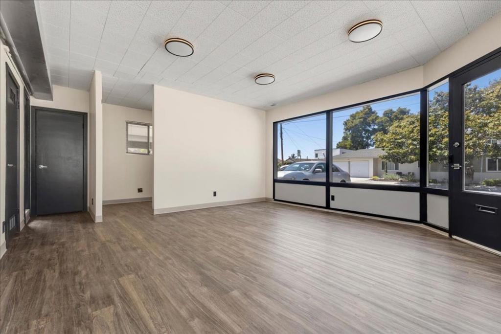 500 Sloat Avenue Property Photo 7