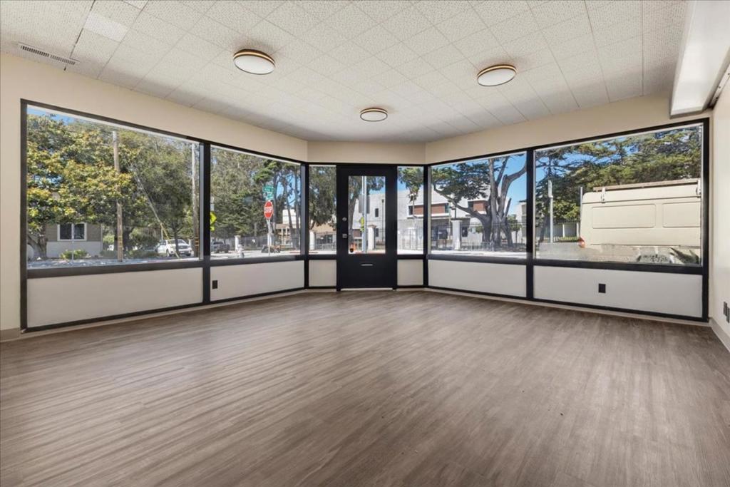 500 Sloat Avenue Property Photo 8
