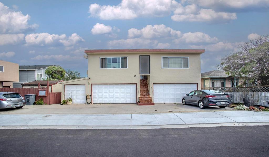 15 Santa Maria Avenue Property Photo 1