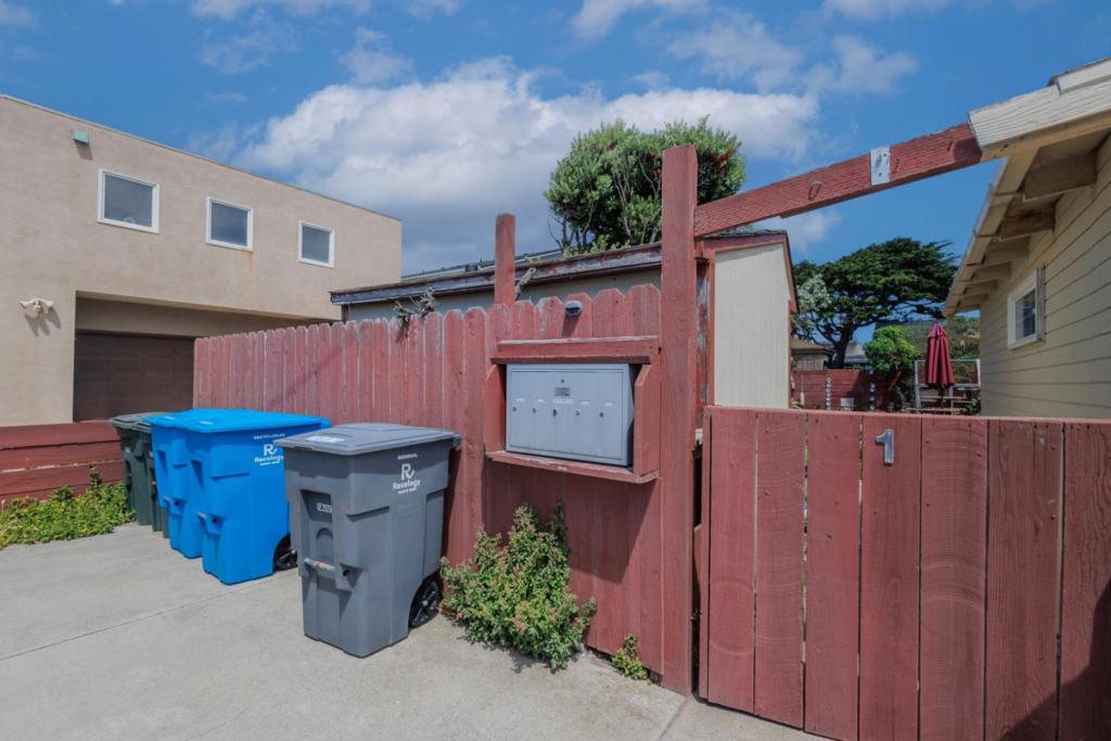 15 Santa Maria Avenue Property Photo 30