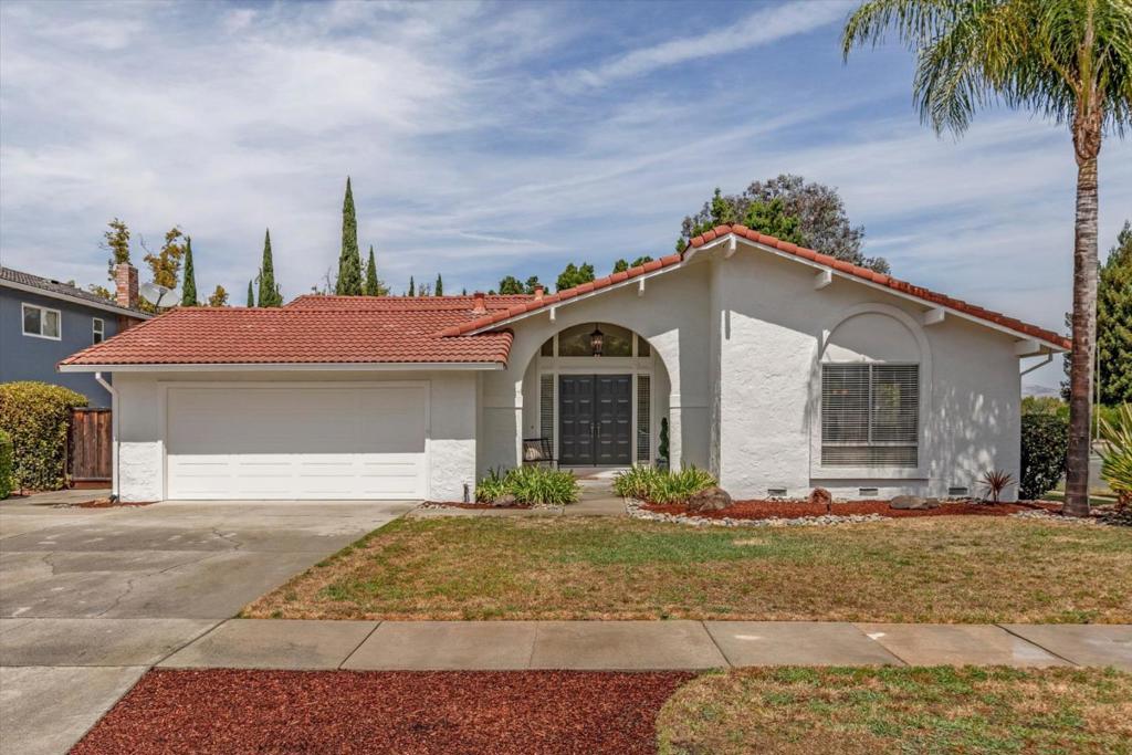 1407 Dot Court Property Photo 3