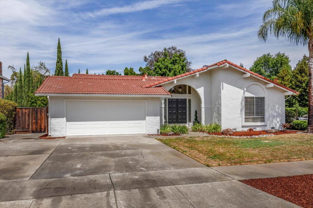 1407 Dot Court Property Photo 4