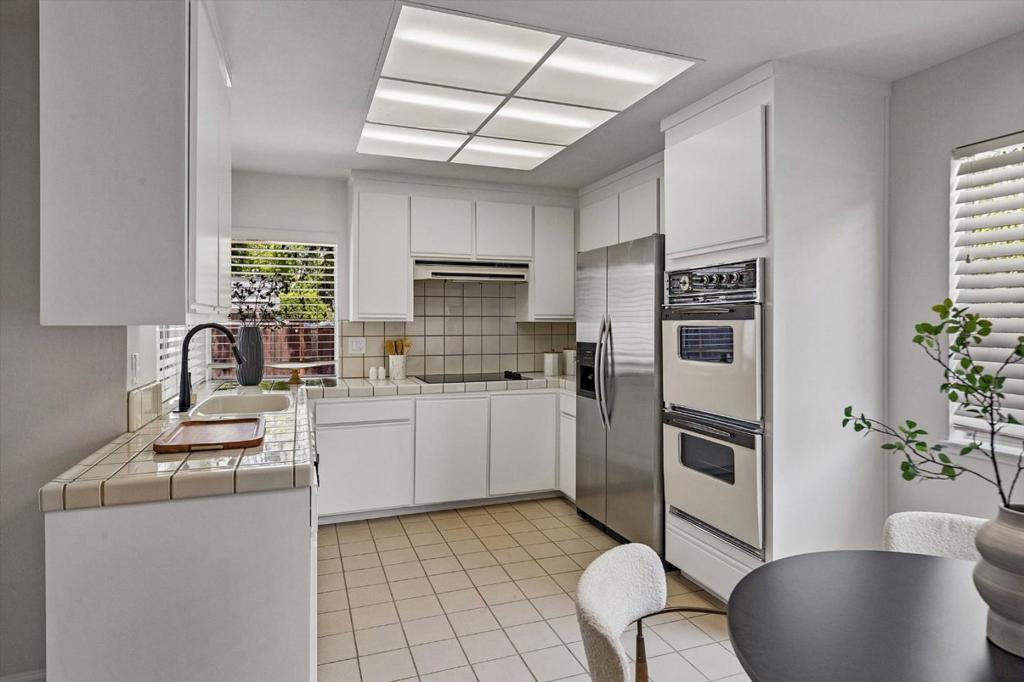 1407 Dot Court Property Photo 11