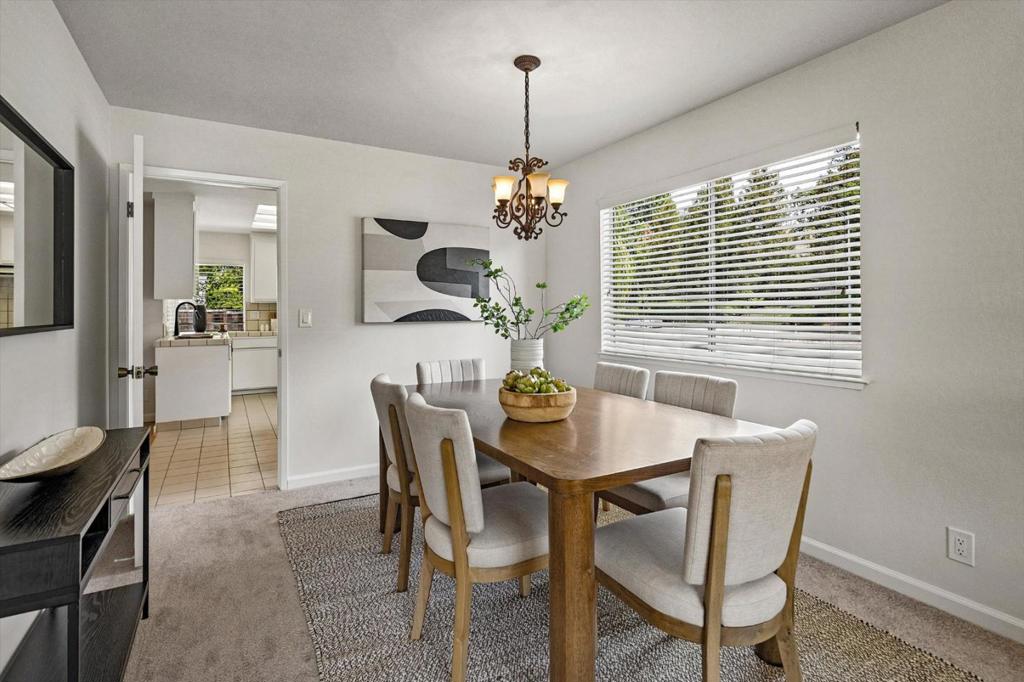 1407 Dot Court Property Photo 14