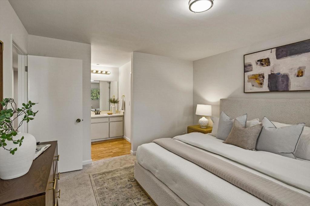 1407 Dot Court Property Photo 16