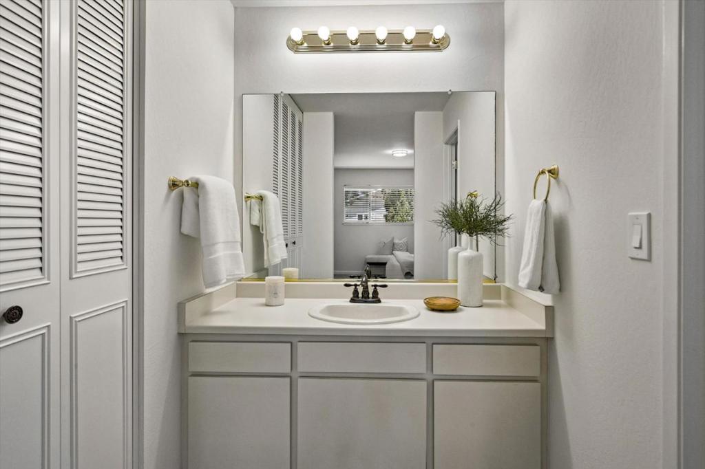 1407 Dot Court Property Photo 17