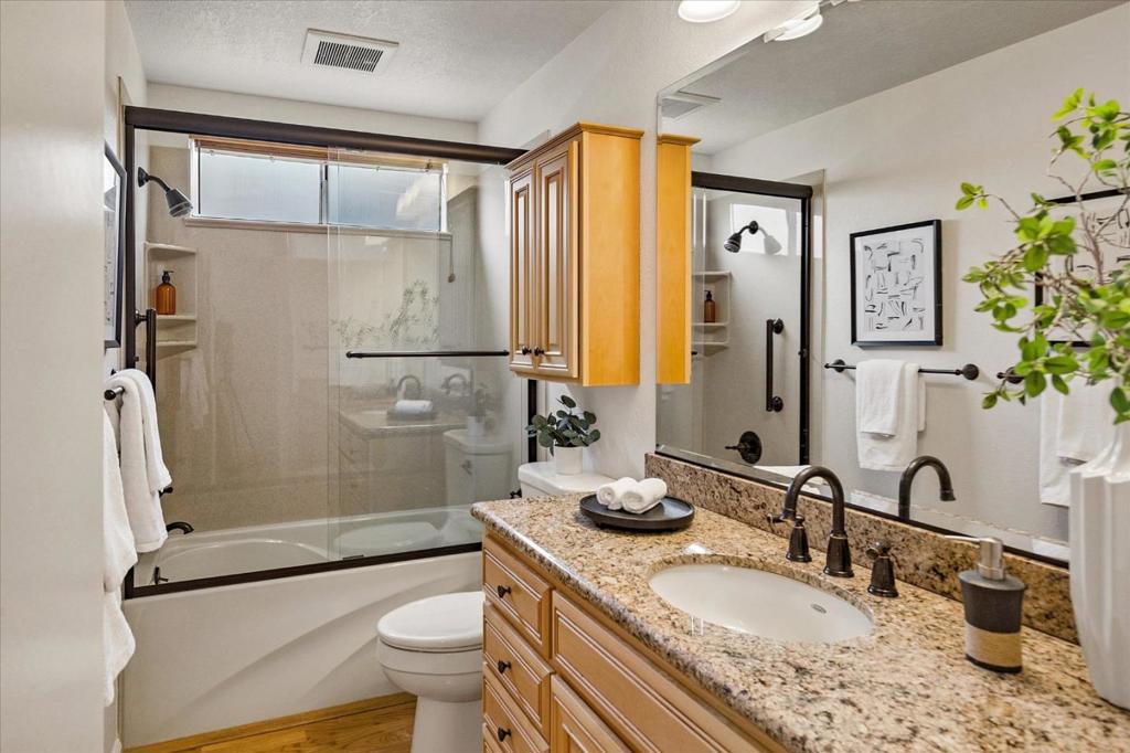 1407 Dot Court Property Photo 22