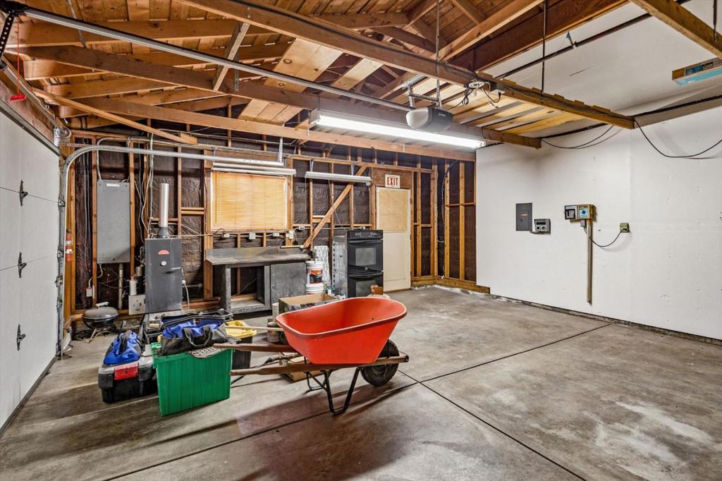 1407 Dot Court Property Photo 24