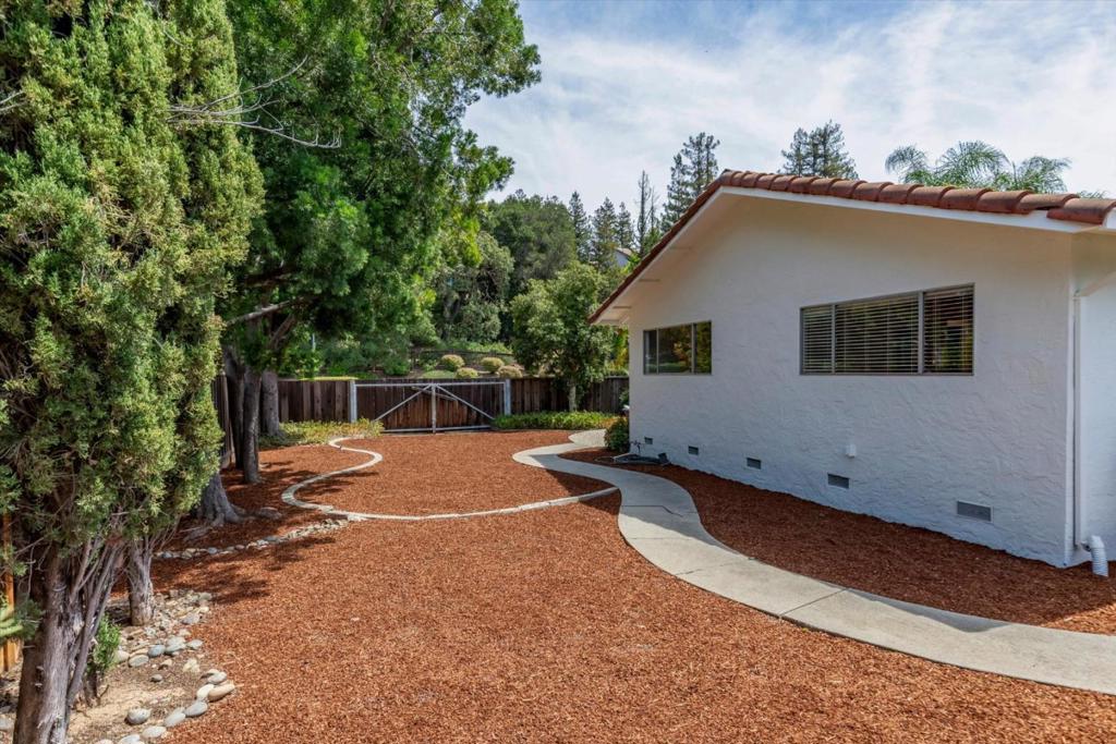 1407 Dot Court Property Photo 30