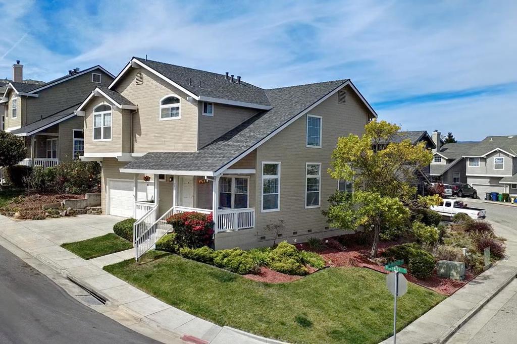 73 Firethorne Way Property Photo 4