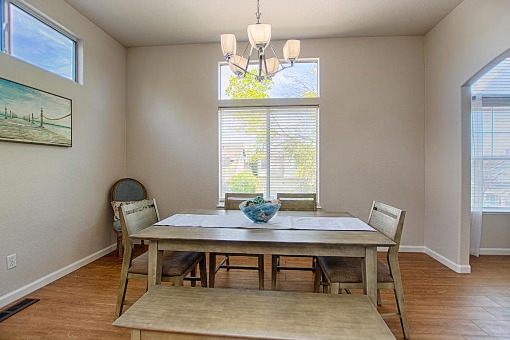 73 Firethorne Way Property Photo 11