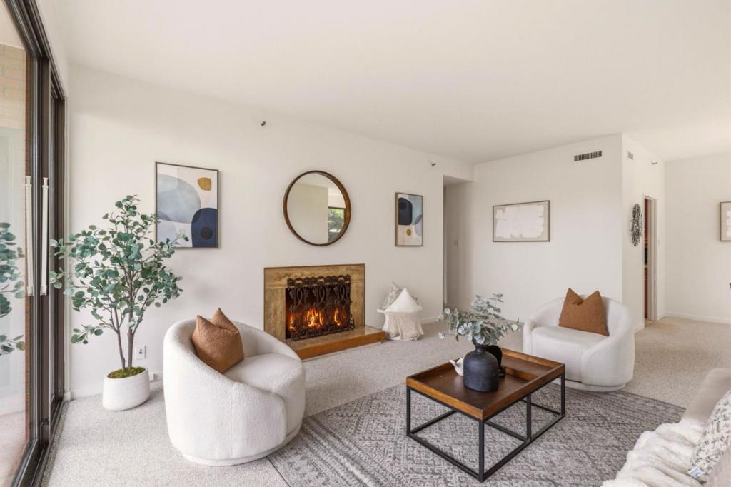 101 Lombard Street 201e Property Photo 8