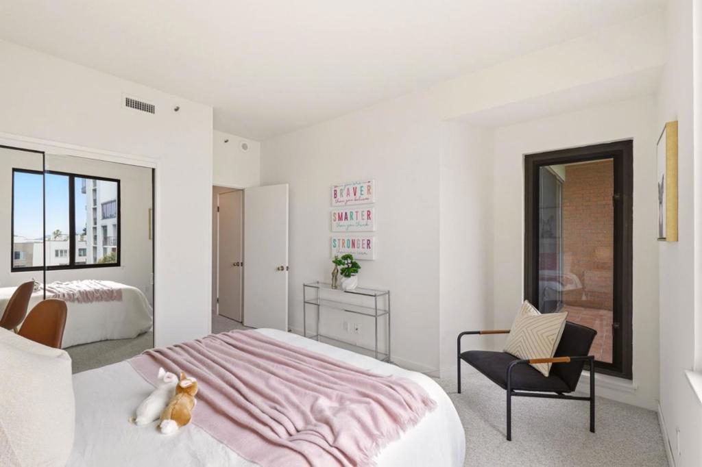 101 Lombard Street 201e Property Photo 19