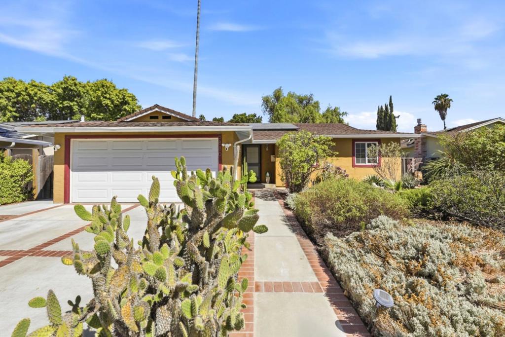 5880 Tandera Avenue Property Photo 1