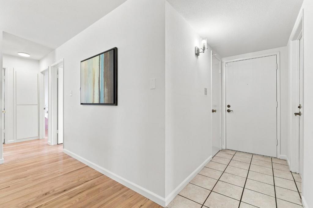 5880 Tandera Avenue Property Photo 8