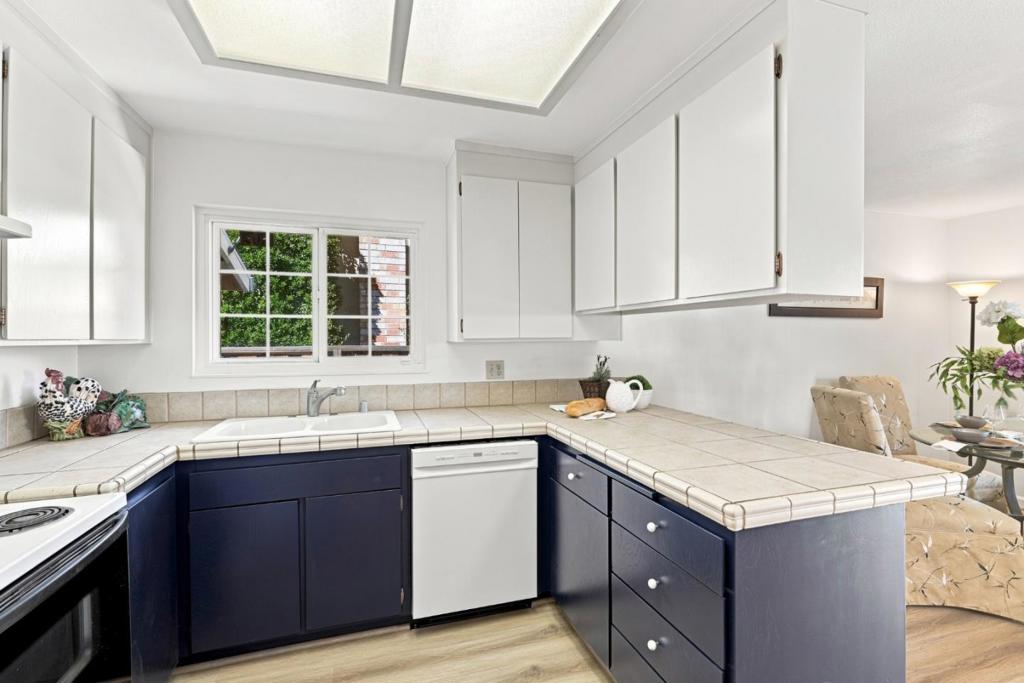 5880 Tandera Avenue Property Photo 15