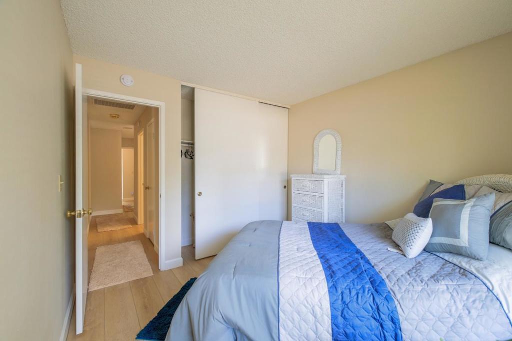 787 Portswood Circle Property Photo 3