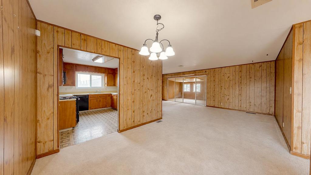 1405 Tamarack Avenue Property Photo 10