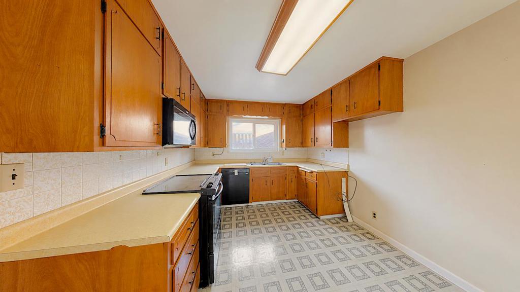 1405 Tamarack Avenue Property Photo 12
