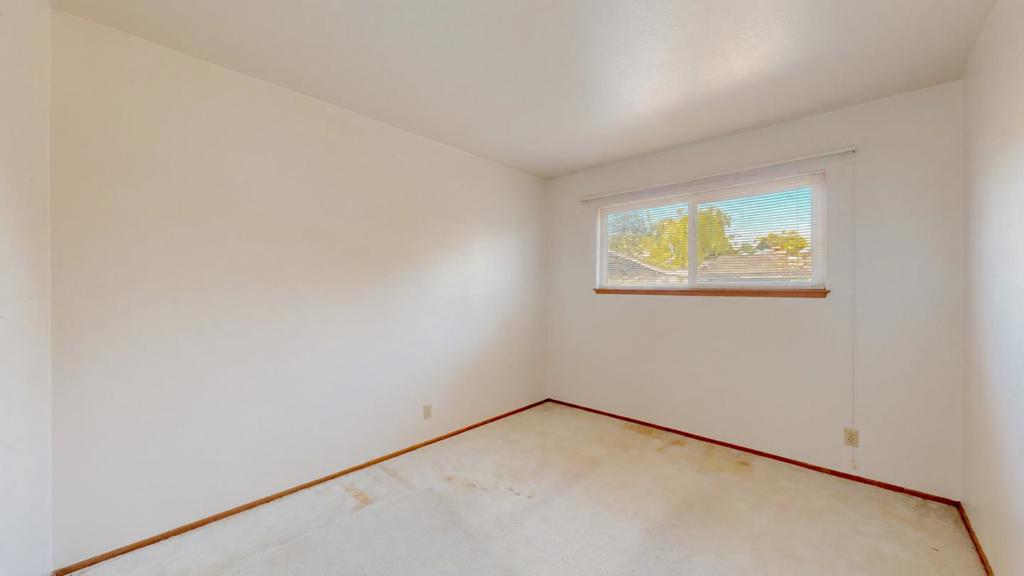 1405 Tamarack Avenue Property Photo 18