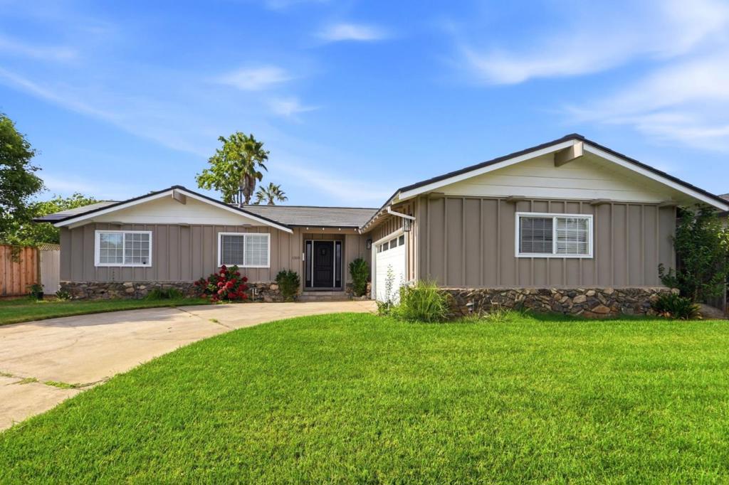 1310 Cedar Court Property Photo 1