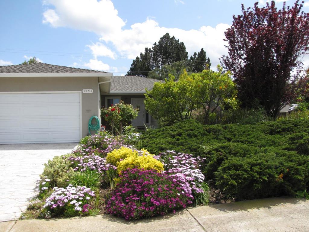 1394 Bobwhite Avenue Property Photo 1
