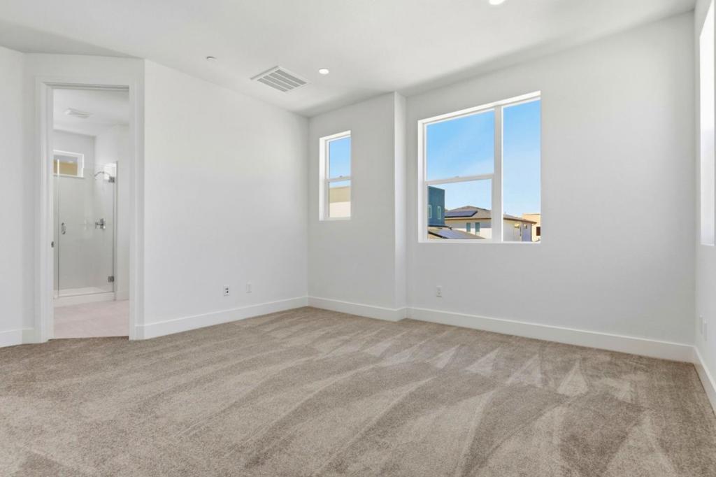 225 Honeydew Court Property Photo 11