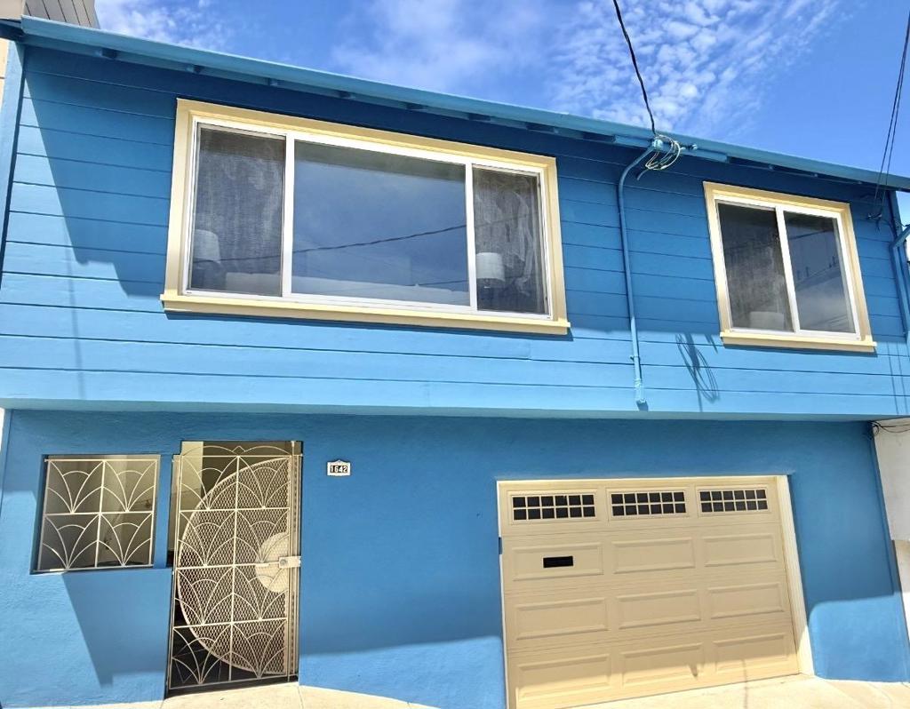 1642 Burrows Street Property Photo 1