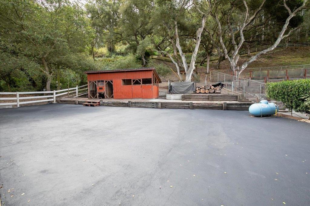 800 Lewis Road Property Photo 15