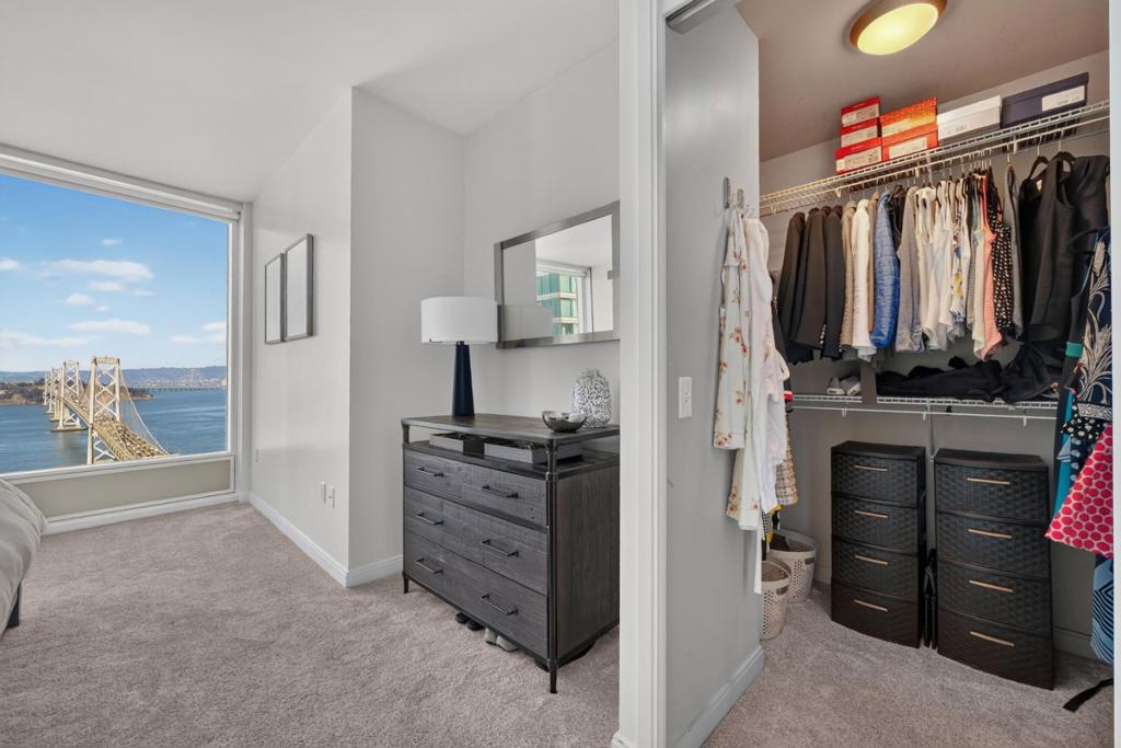 425 1st Street 3201 Property Photo 19