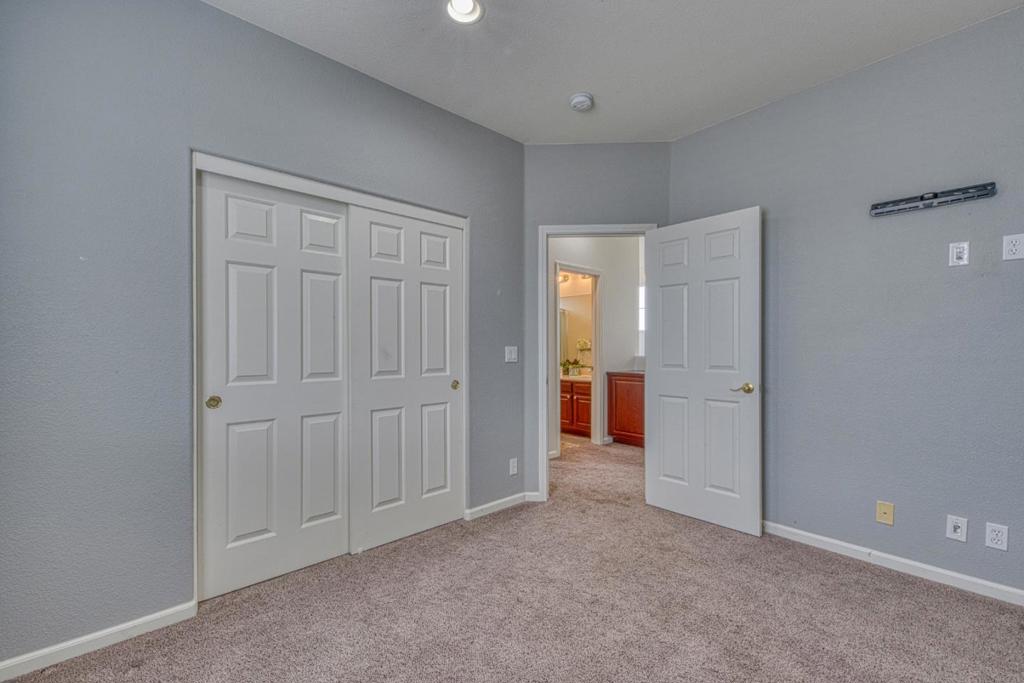 4560 Peninsula Point Drive Property Photo 40
